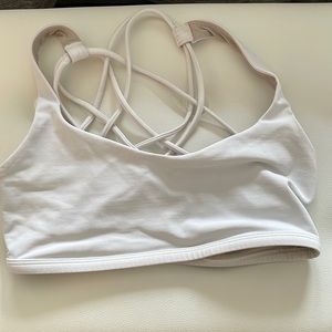 Lululemon sports bra size 4